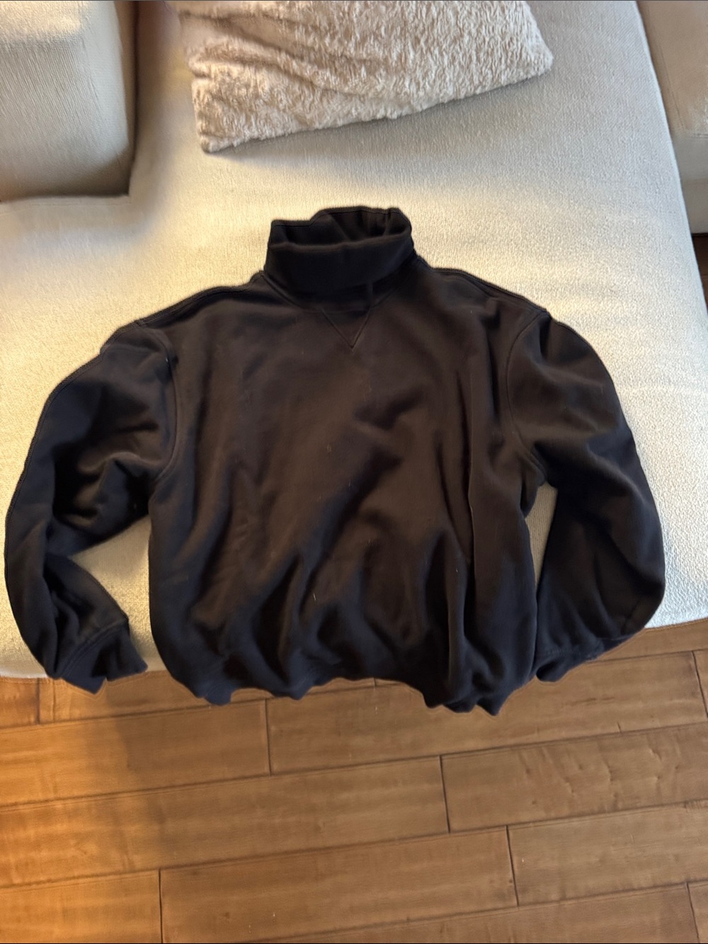 Old Navy - thick Men's Black Turtleneck Sweater size large.
